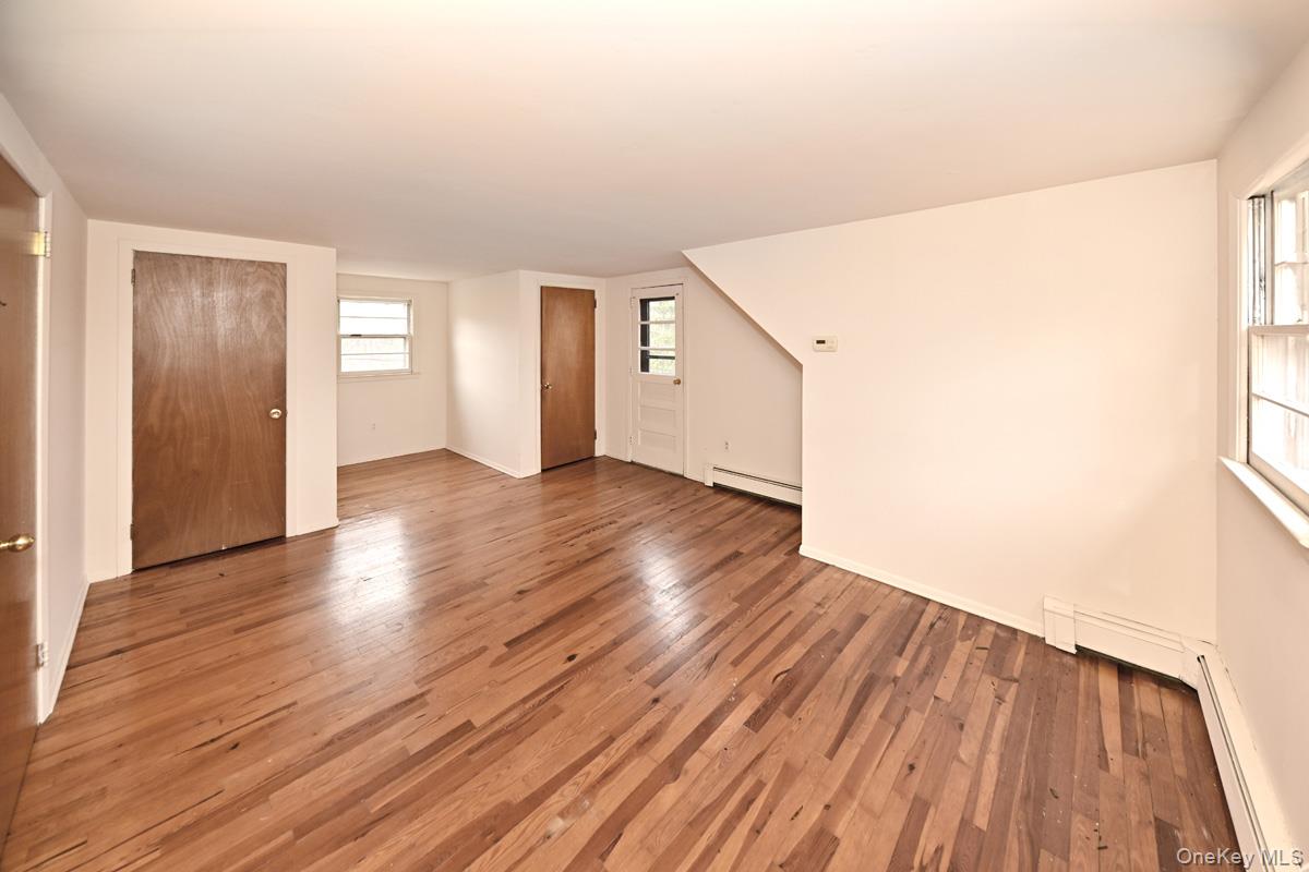 160 East Willow Tree Road Spring Valley, NY 10977 - Photo 16 of 27