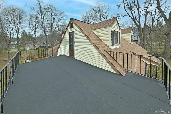 $799,000 | 160 East Willow Tree Road, Spring Valley, NY 10977