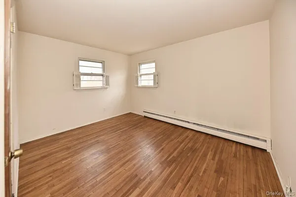 $799,000 | 160 East Willow Tree Road, Spring Valley, NY 10977