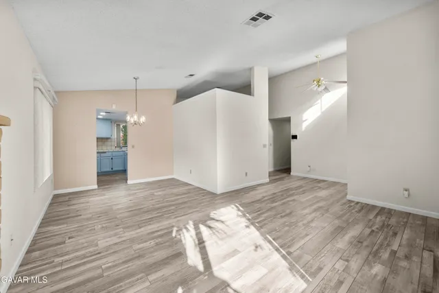 $395,000 | 1607 East Norberry Street, Lancaster, CA 93535