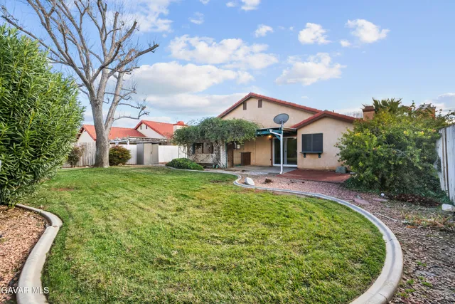 $395,000 | 1607 East Norberry Street, Lancaster, CA 93535