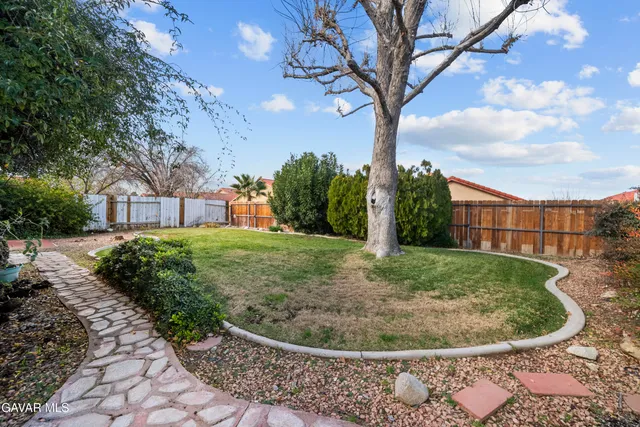 $395,000 | 1607 East Norberry Street, Lancaster, CA 93535