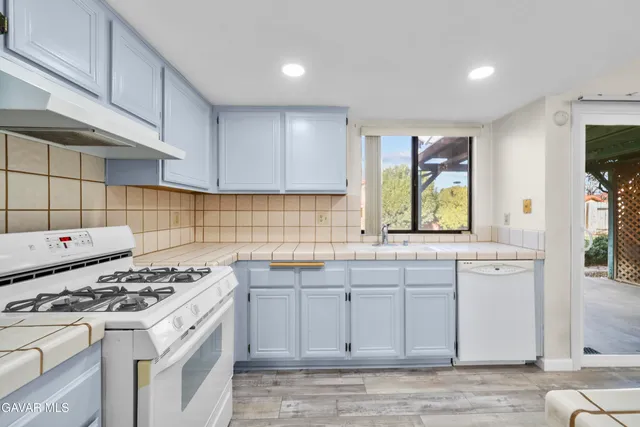 $395,000 | 1607 East Norberry Street, Lancaster, CA 93535