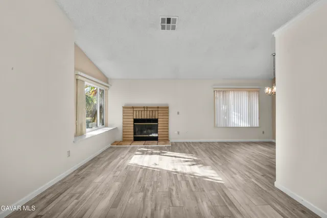 $395,000 | 1607 East Norberry Street, Lancaster, CA 93535