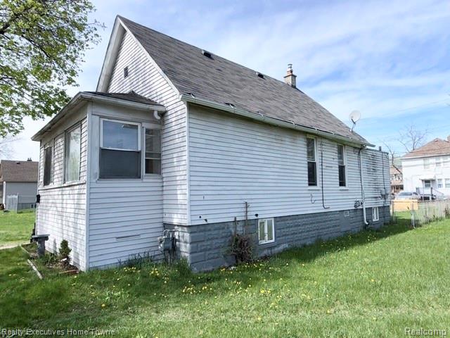 57 Oak Street River Rouge, MI 48218 - Photo 4 of 21