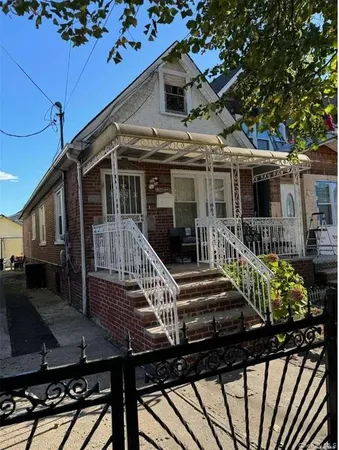 $675,000 | 150-60 116th Avenue | South Jamaica