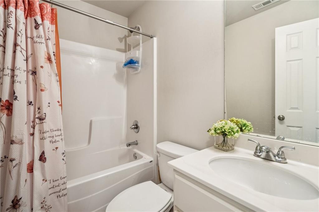 224 Katie Lane Commerce, GA 30529 - Photo 26 of 35 a bathroom with a sink toilet and shower