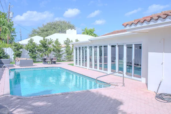 $6,750 | 2730 Northeast 40th Court, Lighthouse Point, FL 33064