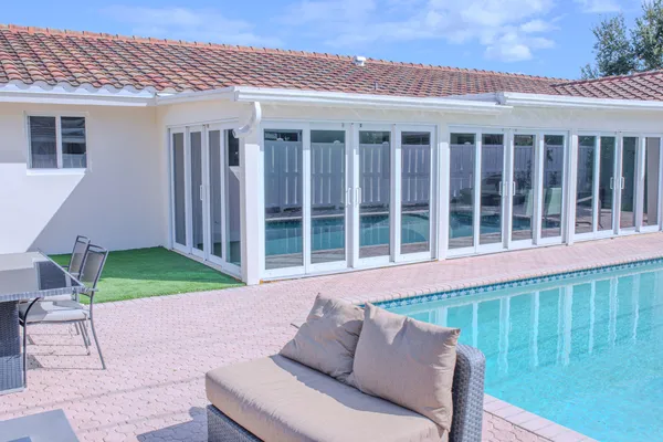 $6,750 | 2730 Northeast 40th Court, Lighthouse Point, FL 33064