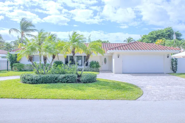 $6,750 | 2730 Northeast 40th Court, Lighthouse Point, FL 33064