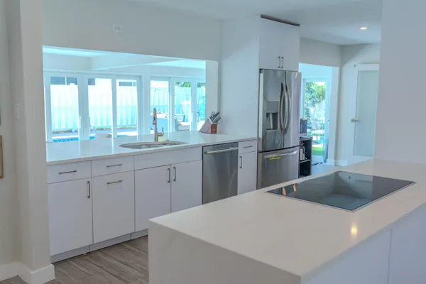 $6,750 | 2730 Northeast 40th Court, Lighthouse Point, FL 33064
