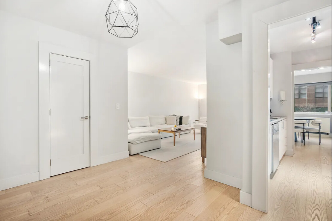 166 East 63rd Street, Unit 2F Manhattan, NY 10065 - Photo 3 of 7