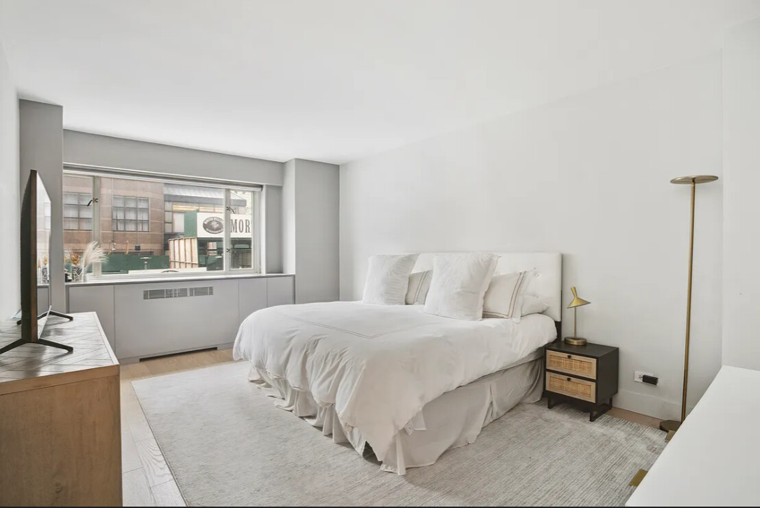 166 East 63rd Street, Unit 2F Manhattan, NY 10065 - Photo 5 of 7