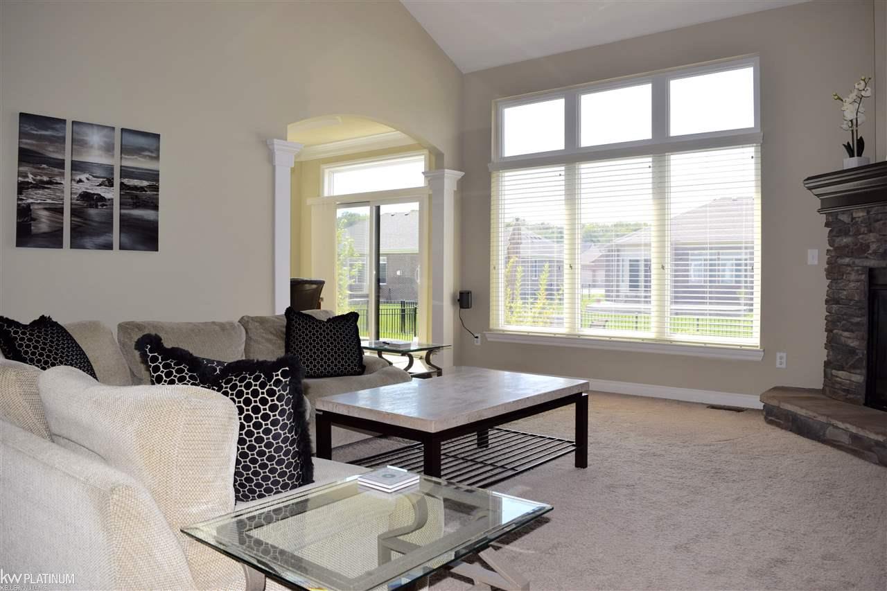 22558 Brantingham Road Macomb, MI 48044 - Photo 11 of 37