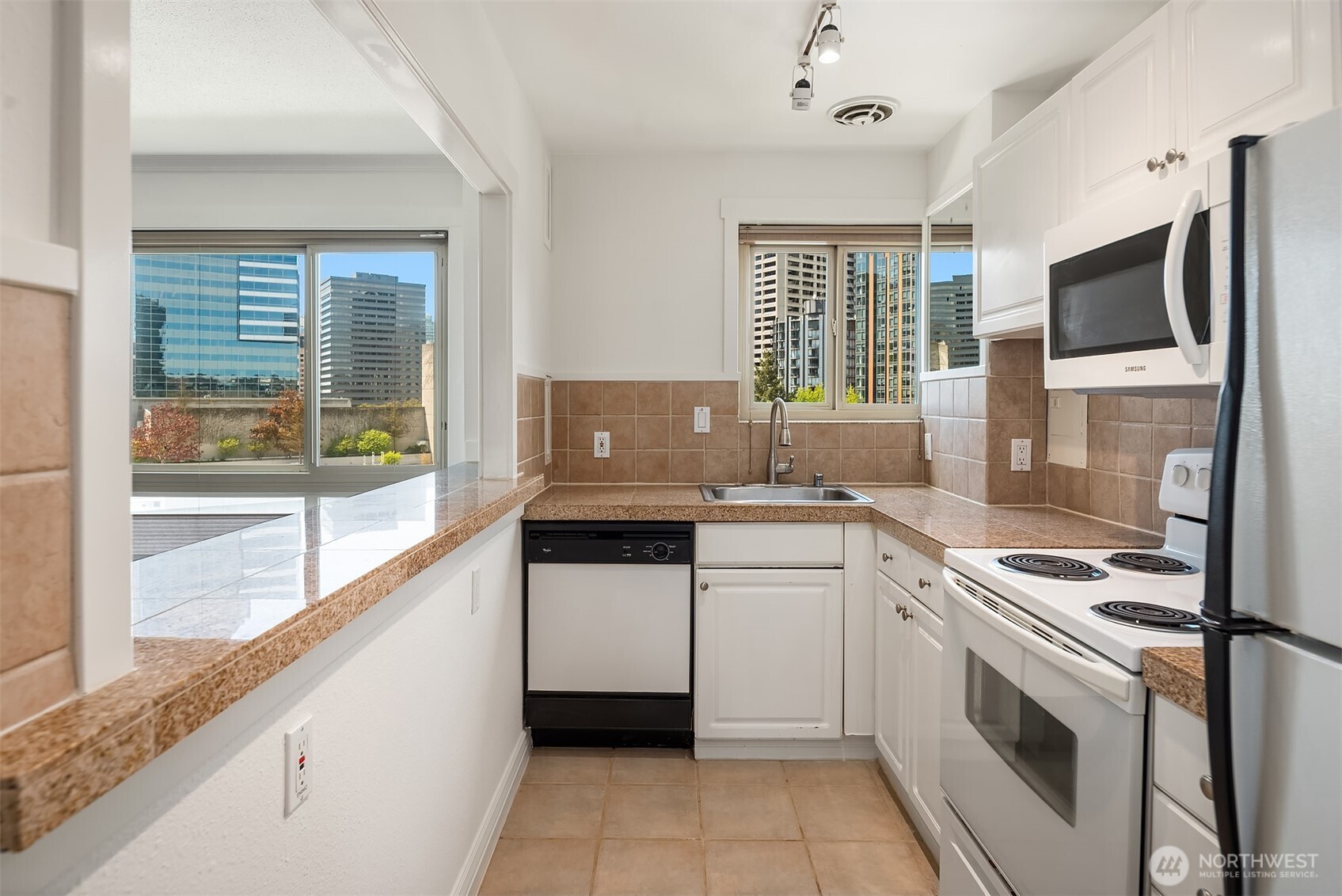 1400 Hubbell Place, Unit 1309 Seattle, WA 98101 - Photo 14 of 22