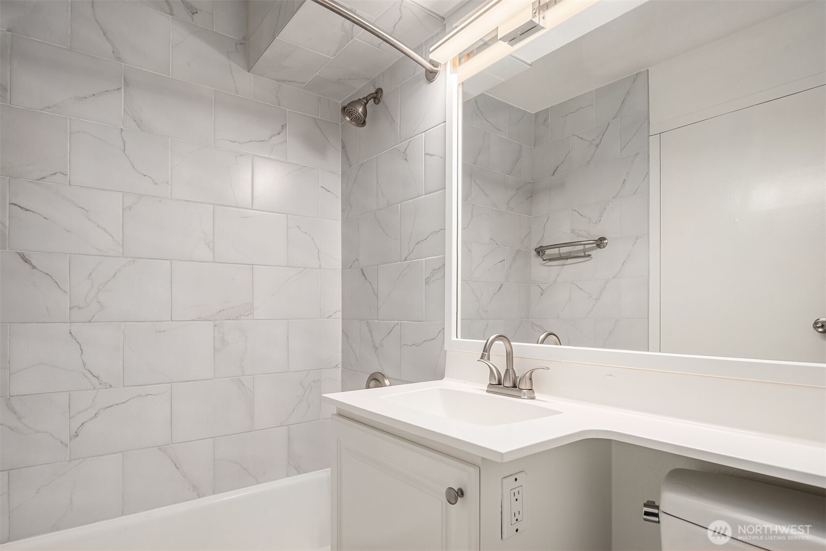 1400 Hubbell Place, Unit 1309 Seattle, WA 98101 - Photo 18 of 22