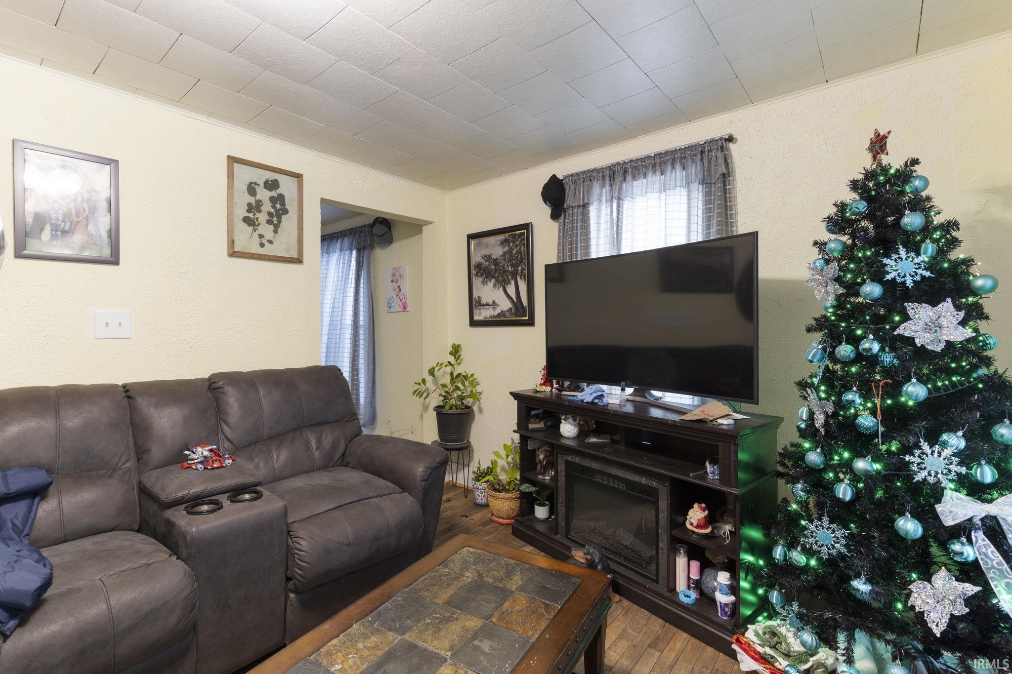 609 Mill Street Goshen, IN 46528 - Photo 5 of 22