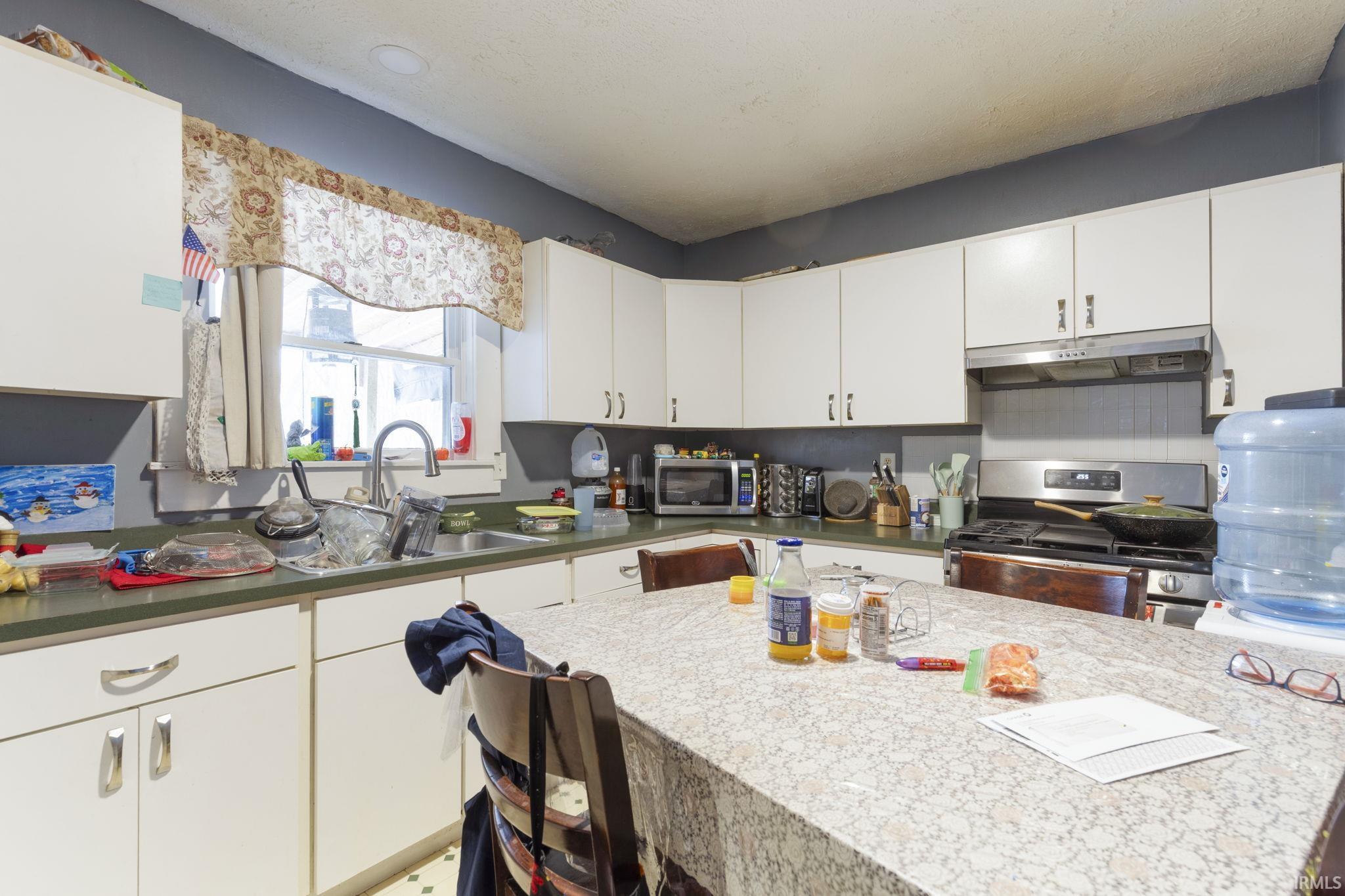 609 Mill Street Goshen, IN 46528 - Photo 10 of 22