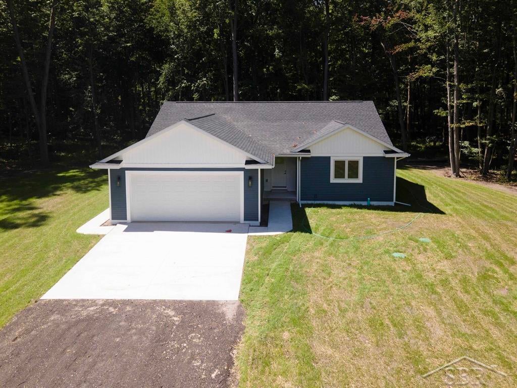 826 South Grey Road Midland, MI 48640 - Photo 3 of 41 Gallery Image 3