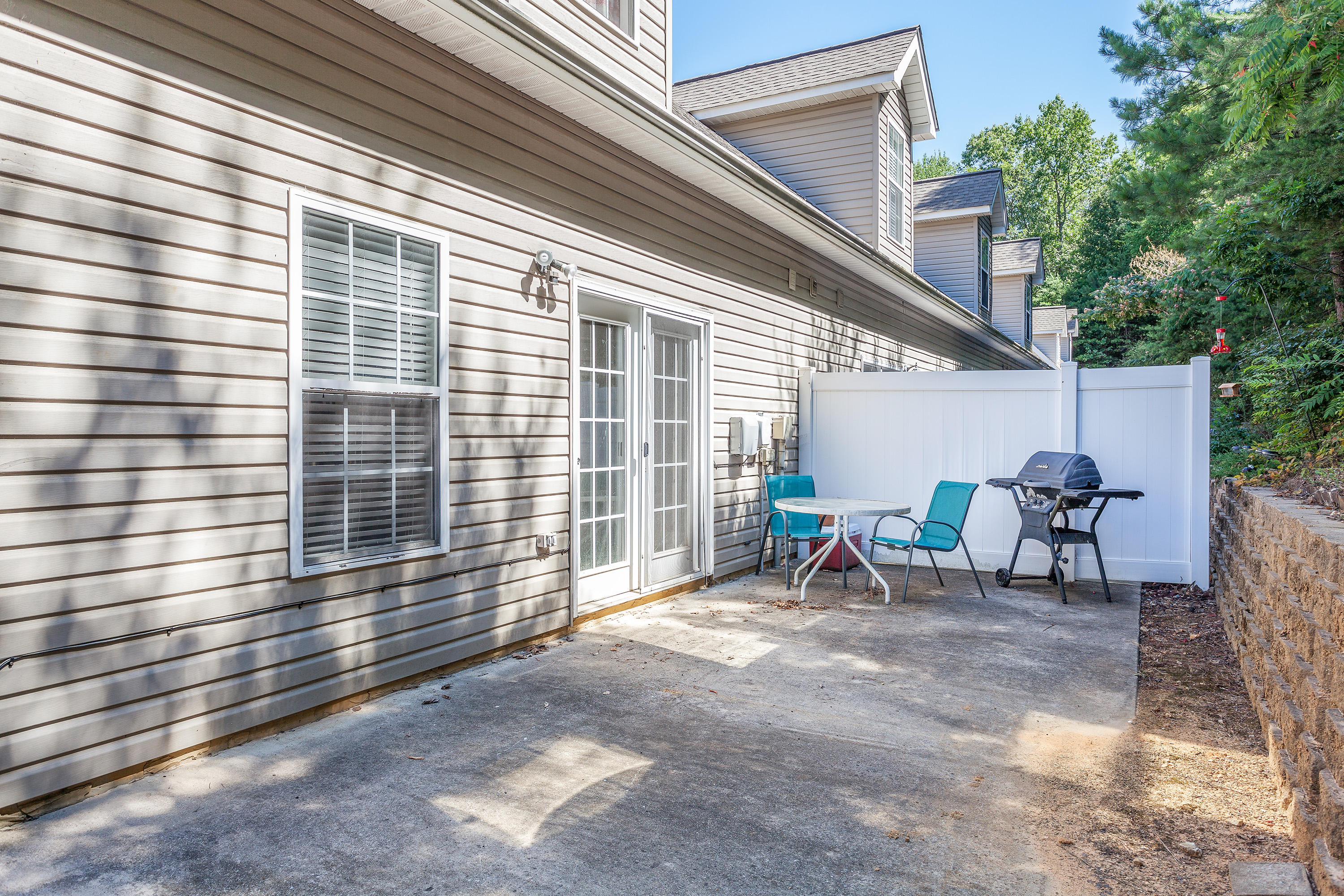 7512 Noah Reid Road Chattanooga, TN 37416 - Photo 12 of 14 Back Patio