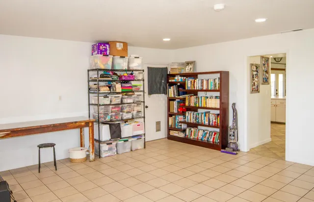 $475,000 | 33708 Bronco Lane, Squaw Valley, CA 93675