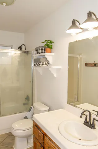 $475,000 | 33708 Bronco Lane, Squaw Valley, CA 93675