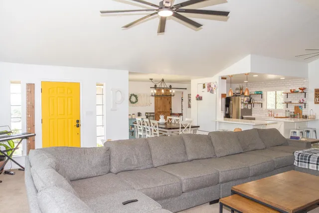 $475,000 | 33708 Bronco Lane, Squaw Valley, CA 93675