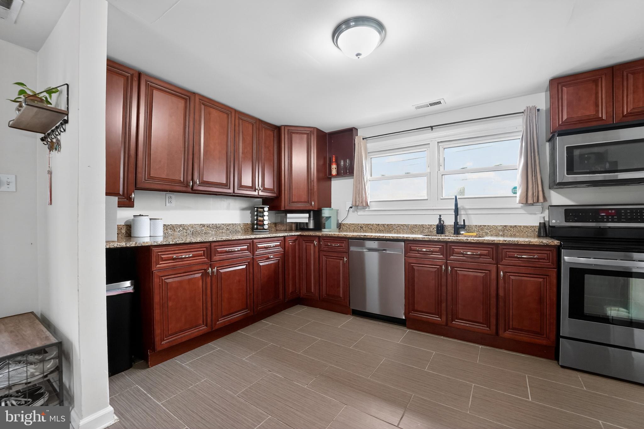 2418 Brunswick Road Halethorpe, MD 21227 - Photo 19 of 30