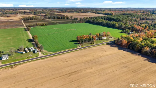 $150,000 | 529 68th Street, Unit 1, South Haven, MI 49090