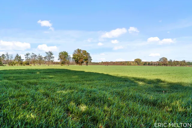 $150,000 | 529 68th Street, Unit 1, South Haven, MI 49090