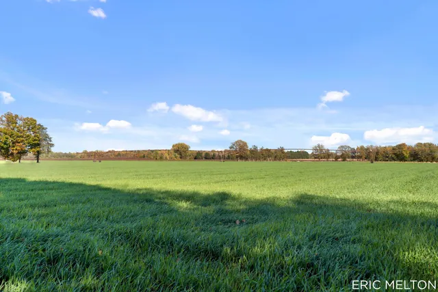 $150,000 | 529 68th Street, Unit 1, South Haven, MI 49090