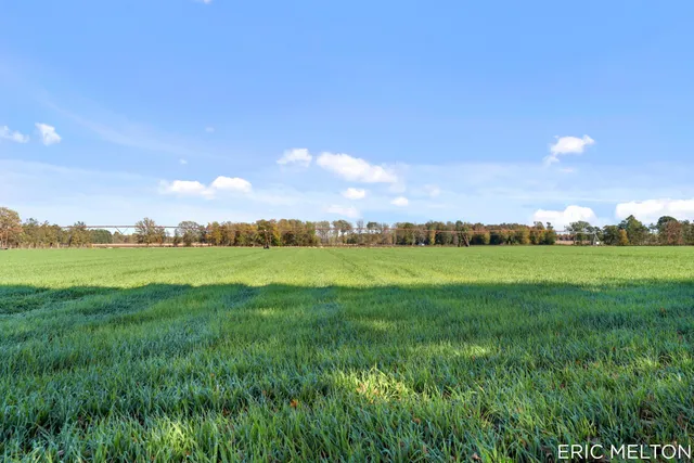 $150,000 | 529 68th Street, Unit 1, South Haven, MI 49090