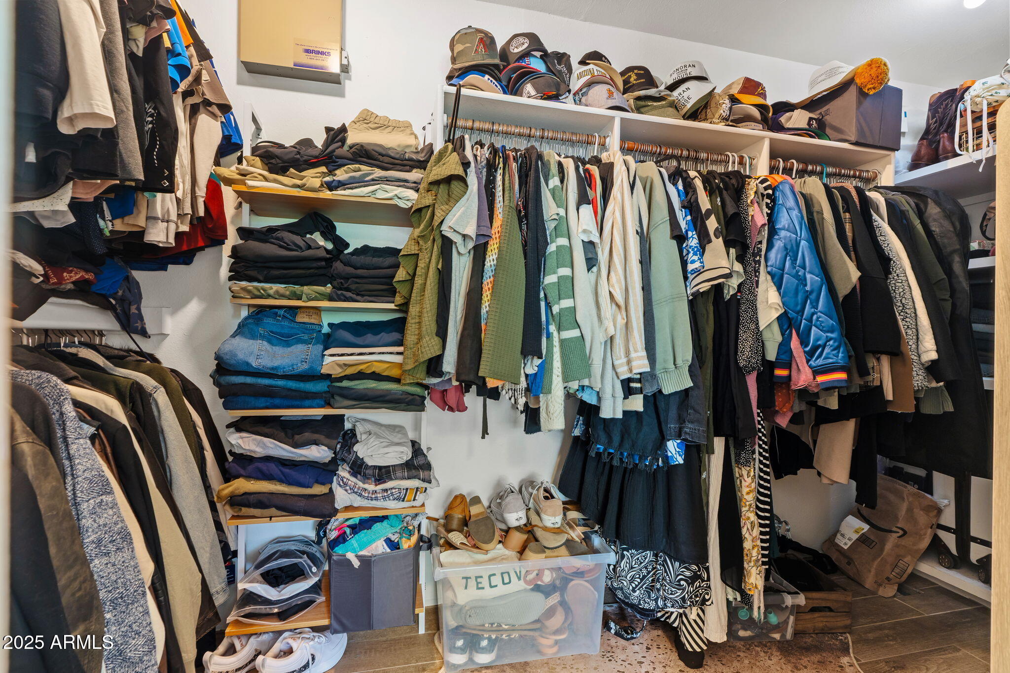 344 West Thunderbird Road Phoenix, AZ 85023 - Photo 29 of 53 Primary Closet