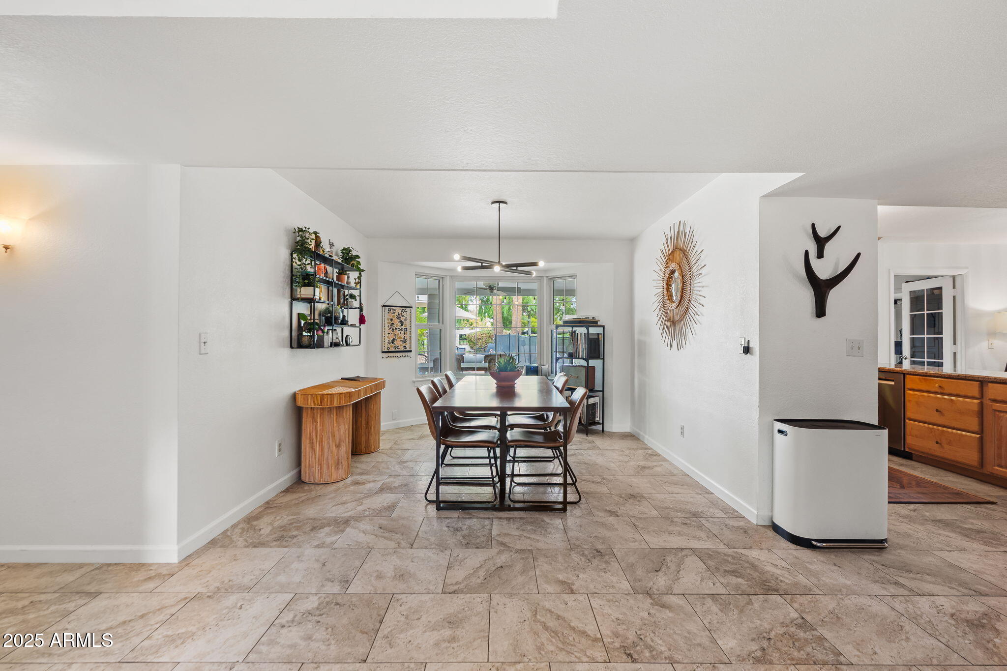 344 West Thunderbird Road Phoenix, AZ 85023 - Photo 8 of 53 Dining Room
