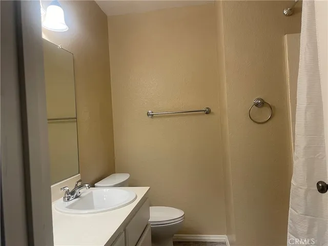 $3,400 | 1053 North Wisteria Avenue, Rialto, CA 92376