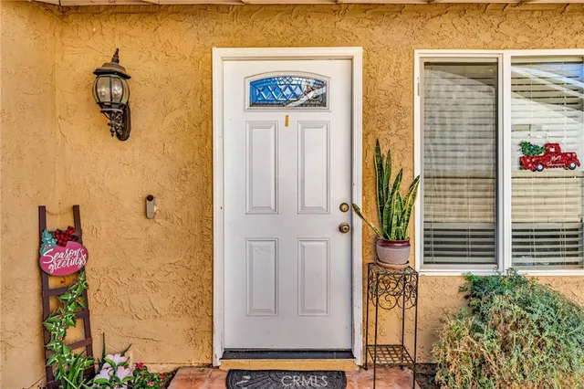 a sign that is on the wall