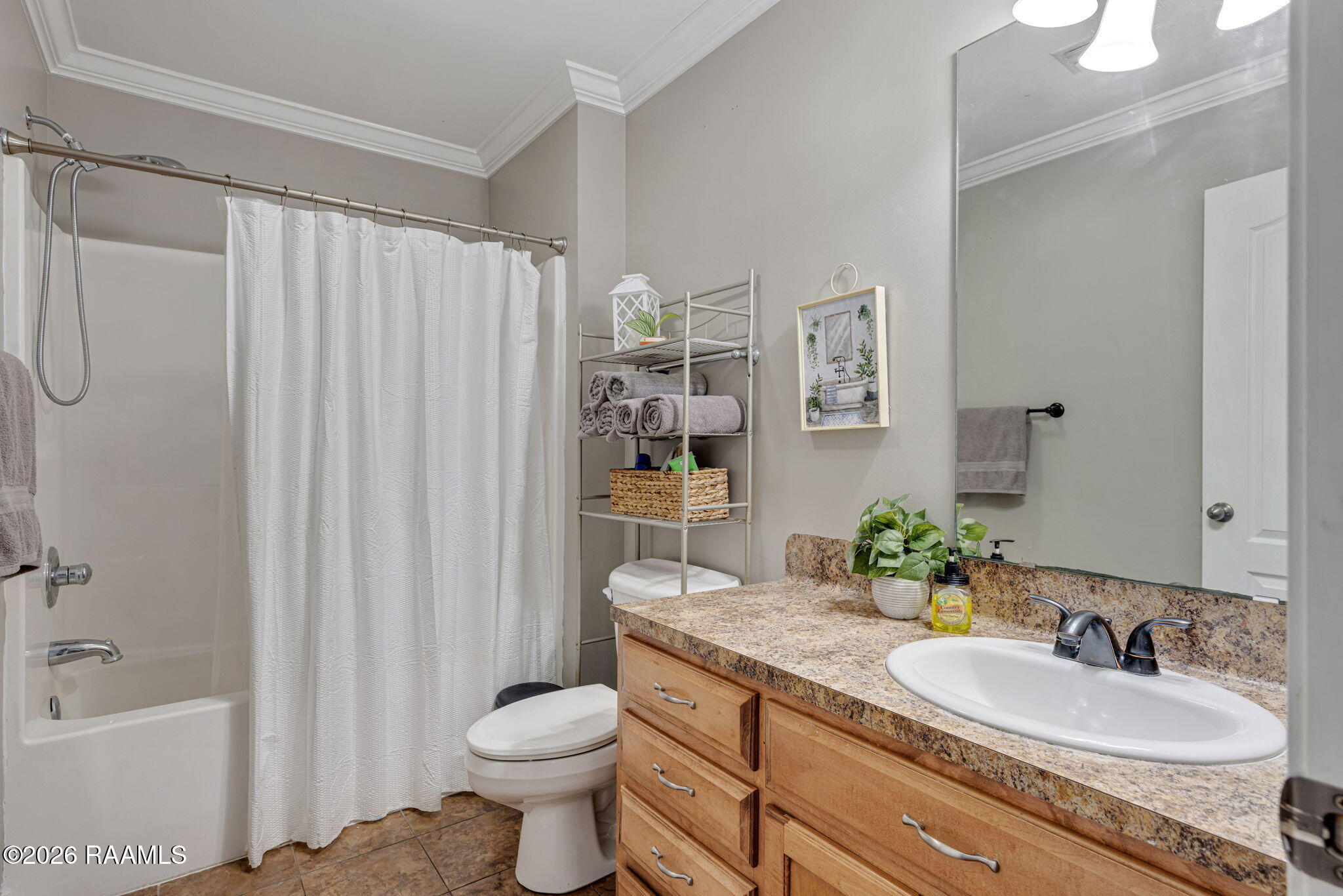 1020 Calais Loop Breaux Bridge, LA 70517 - Photo 14 of 23 14-web-or-mls-1020 Calais Loop-14