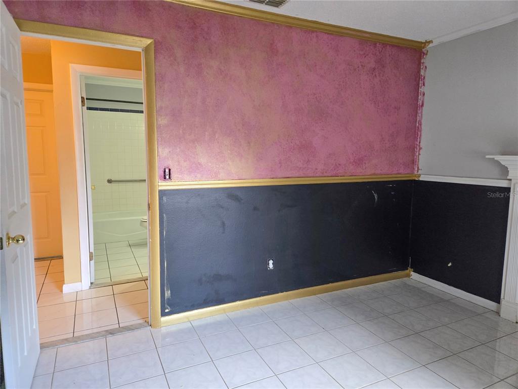 19 Spring Dr Place Ocala, FL 34472 - Photo 15 of 29 a view of an empty room