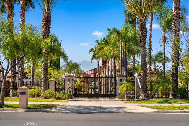 $2,880,000 | 423 Cleveland Way, Corona, CA 92881