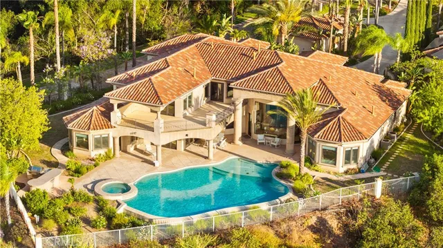 $2,880,000 | 423 Cleveland Way, Corona, CA 92881