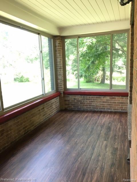 6215 Fenton Road Flint, MI 48507 - Photo 20 of 43