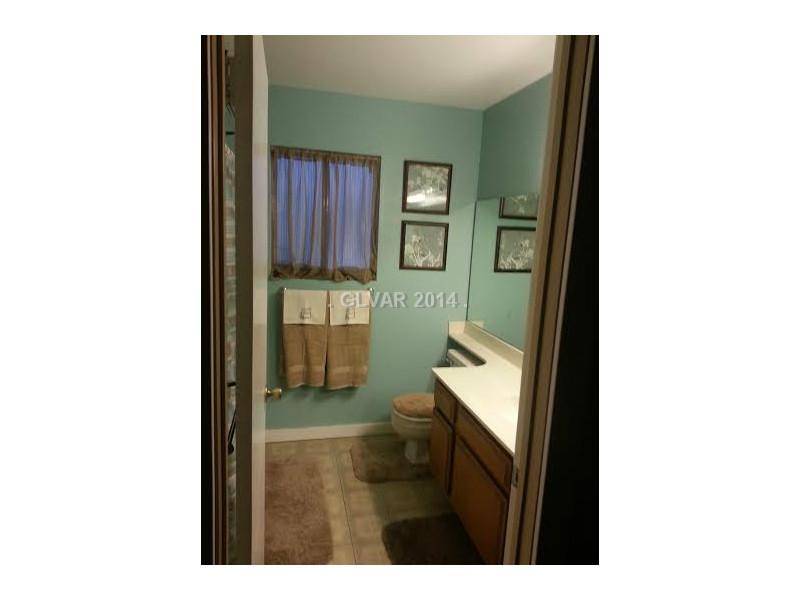 112 Menta Court Henderson, NV 89074 - Photo 4 of 18 Master Bath/Spa.