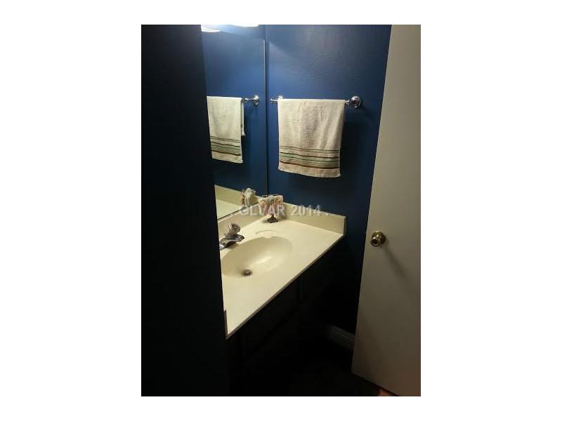 112 Menta Court Henderson, NV 89074 - Photo 5 of 18 Bathroom.