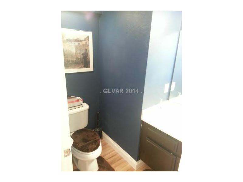 112 Menta Court Henderson, NV 89074 - Photo 6 of 18 Bathroom.