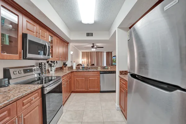 $2,100 | 8266 Northwest 24th Street, Unit 8266, Coral Springs, FL 33065