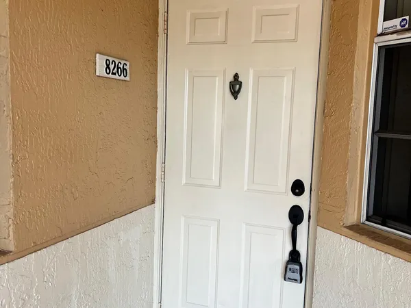 $2,100 | 8266 Northwest 24th Street, Unit 8266, Coral Springs, FL 33065