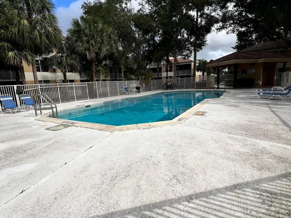 $2,100 | 8266 Northwest 24th Street, Unit 8266, Coral Springs, FL 33065