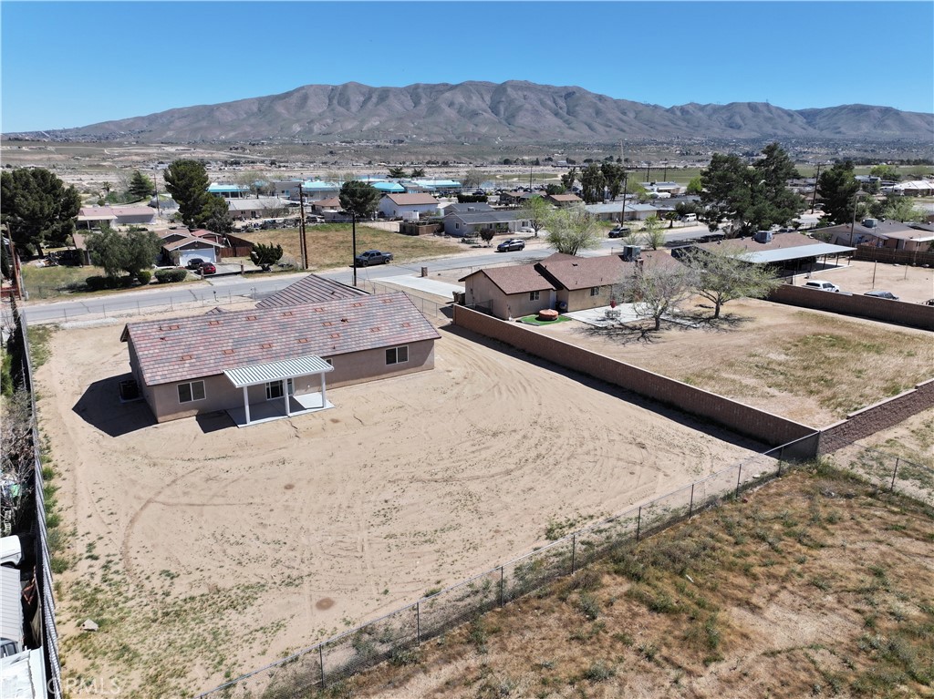 9432 Wasco Hesperia, CA 92345 - Photo 45 of 45 a view of a terrace with a mountain