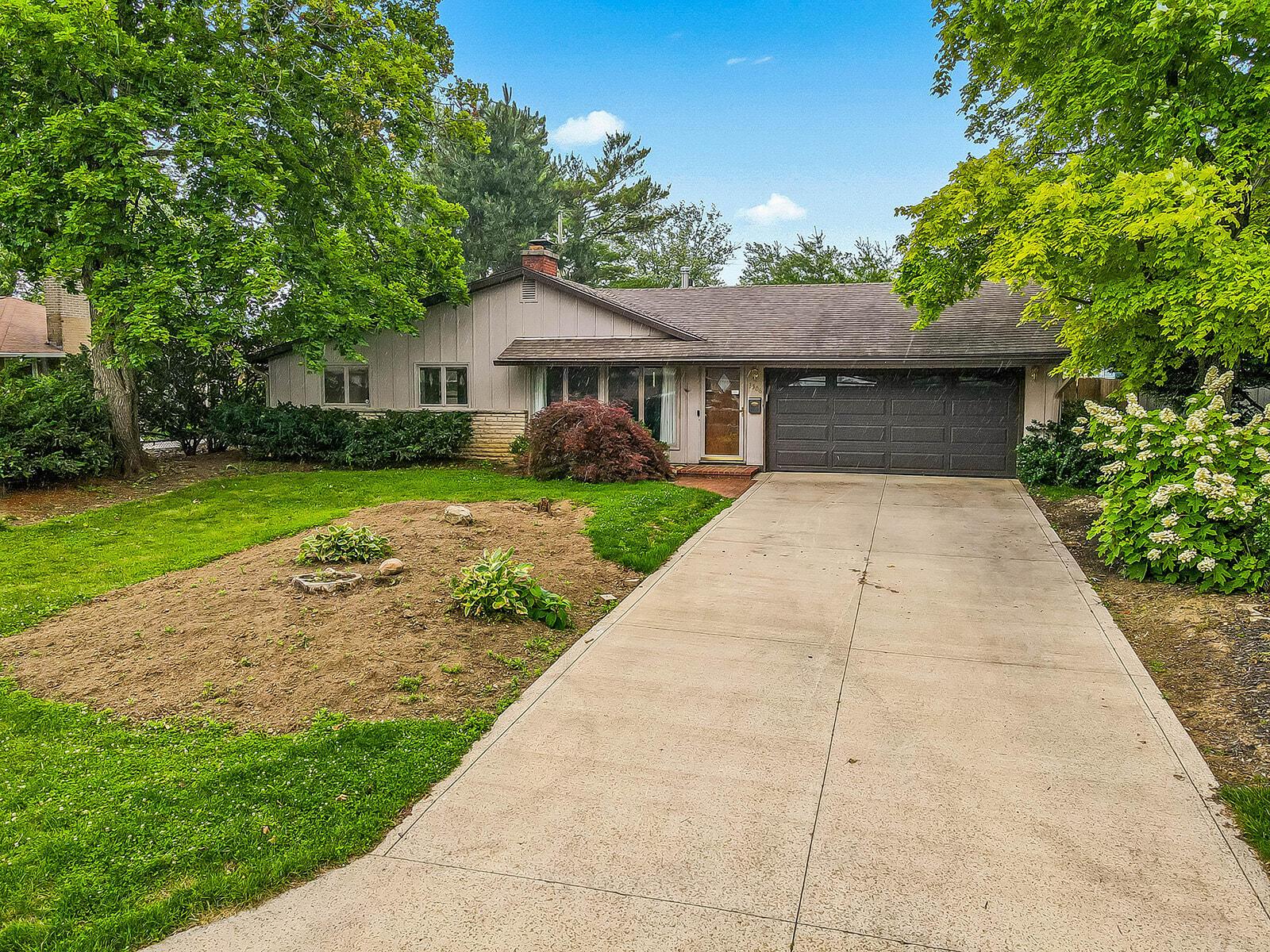 3506 Leighton Road Columbus, OH 43221 - Photo 4 of 45 3506 Leighton Rd-15