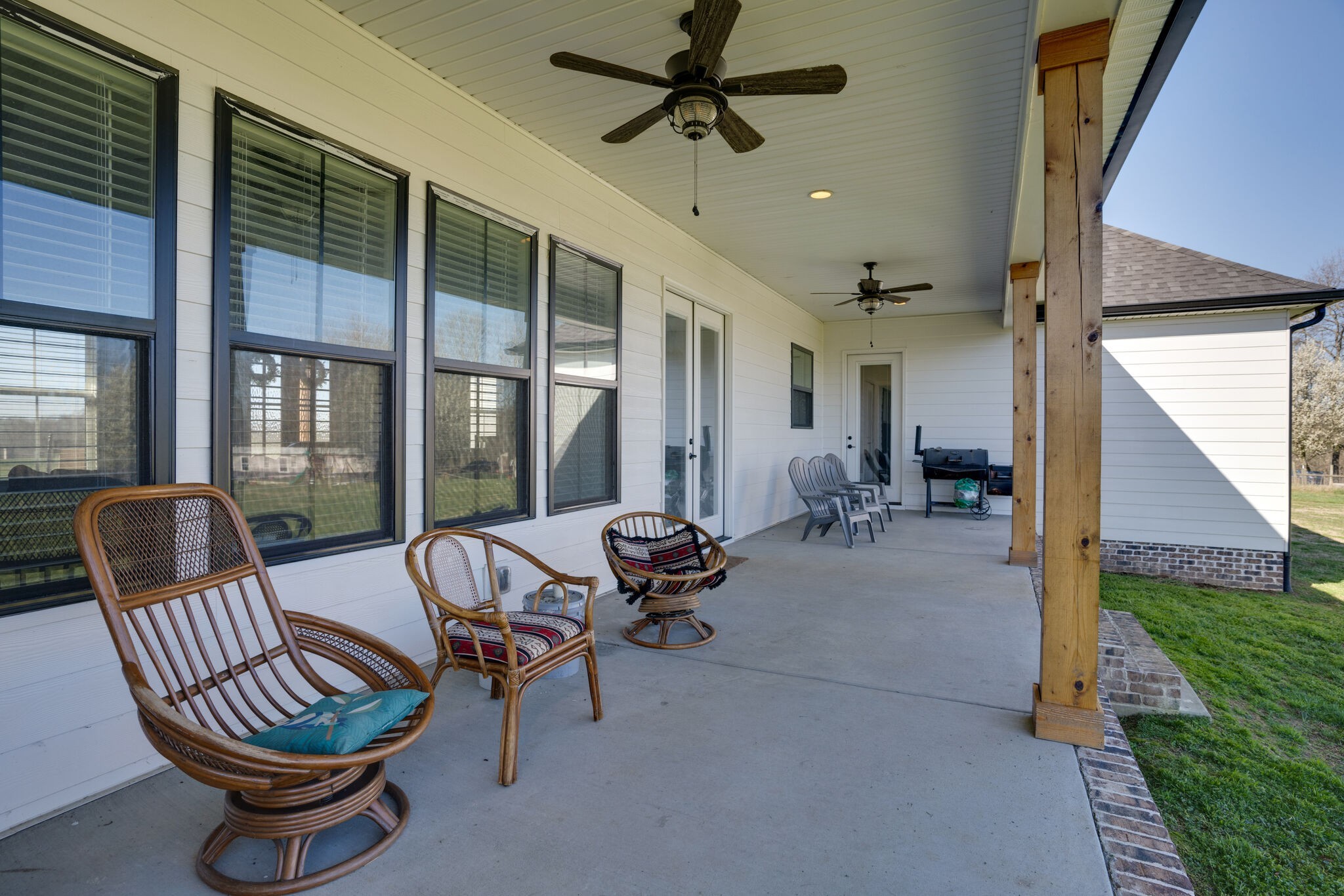 295 Ben Armstrong Road Castalian Springs, TN 37031 - Photo 33 of 44 a outdoor space with patio furniture